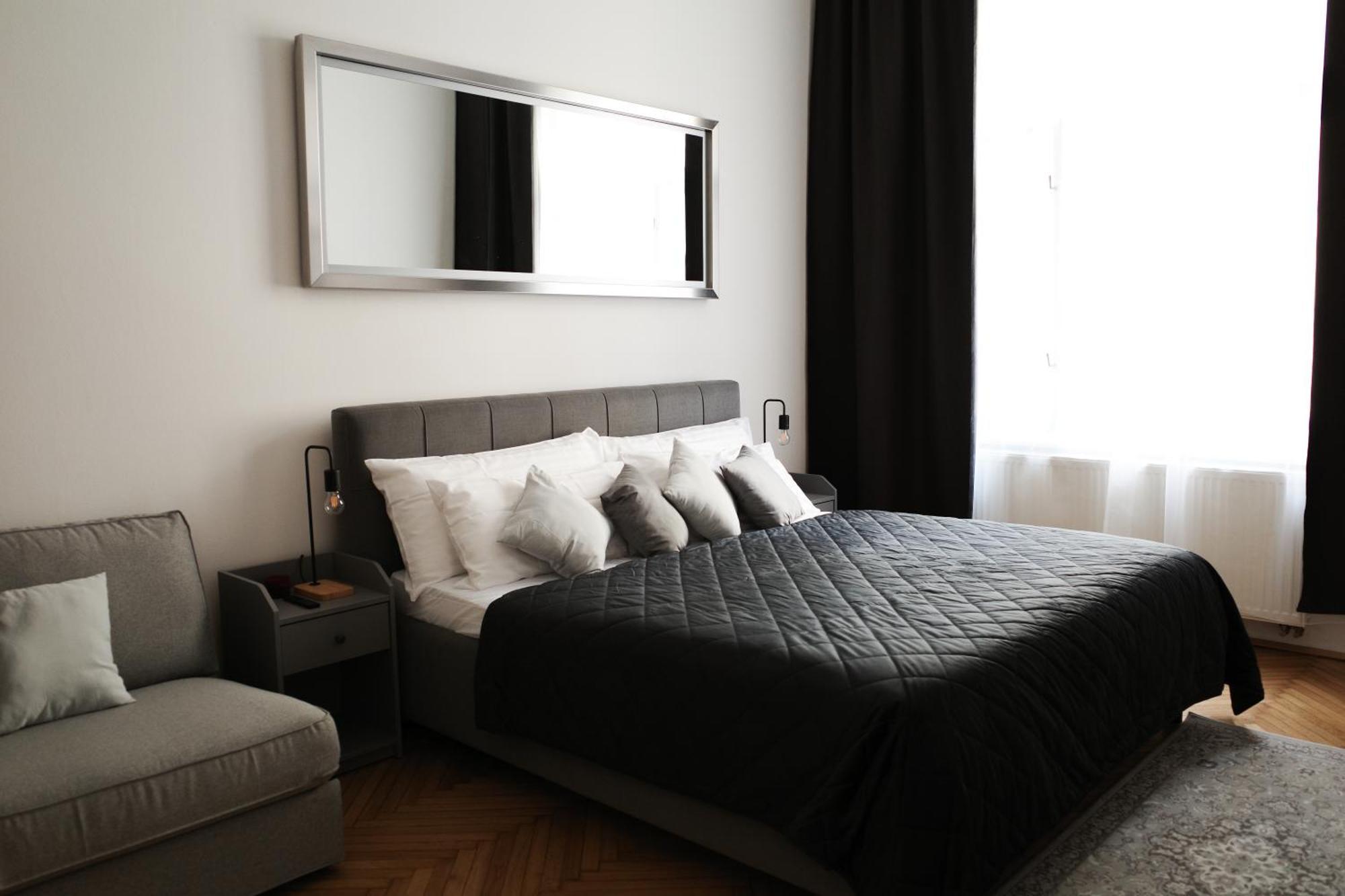 Apartment Dusni Superior ปราก ภายนอก รูปภาพ